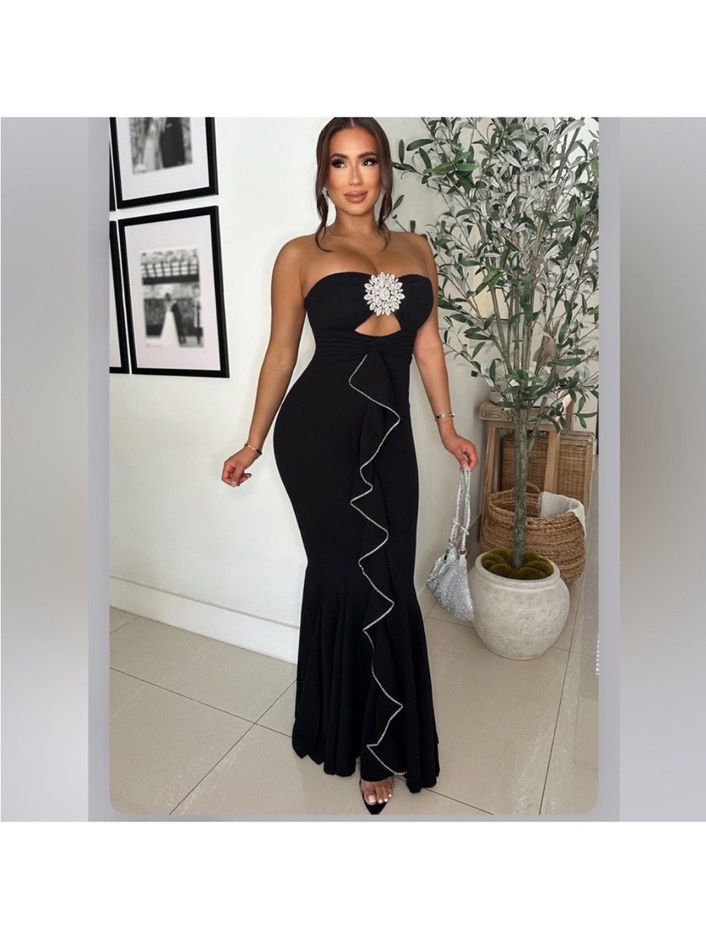 Strapless Black Mermaid Evening Dress with Rhinestone Brooch